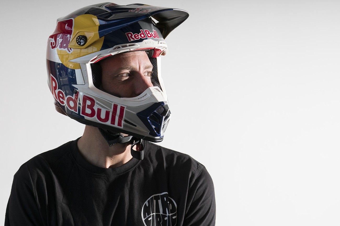 Fox red discount bull motocross helmet